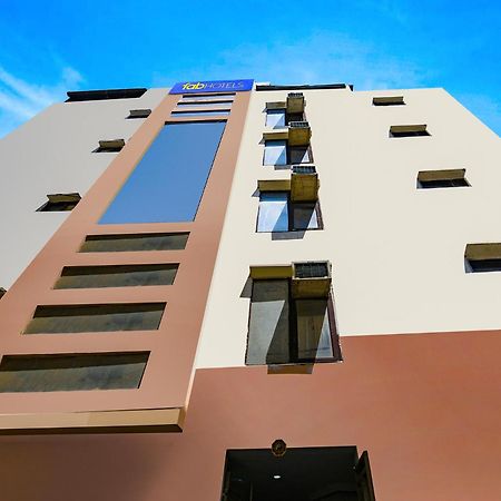 Fabhotel Pp Residency Tilak Nagar New Delhi Exterior photo