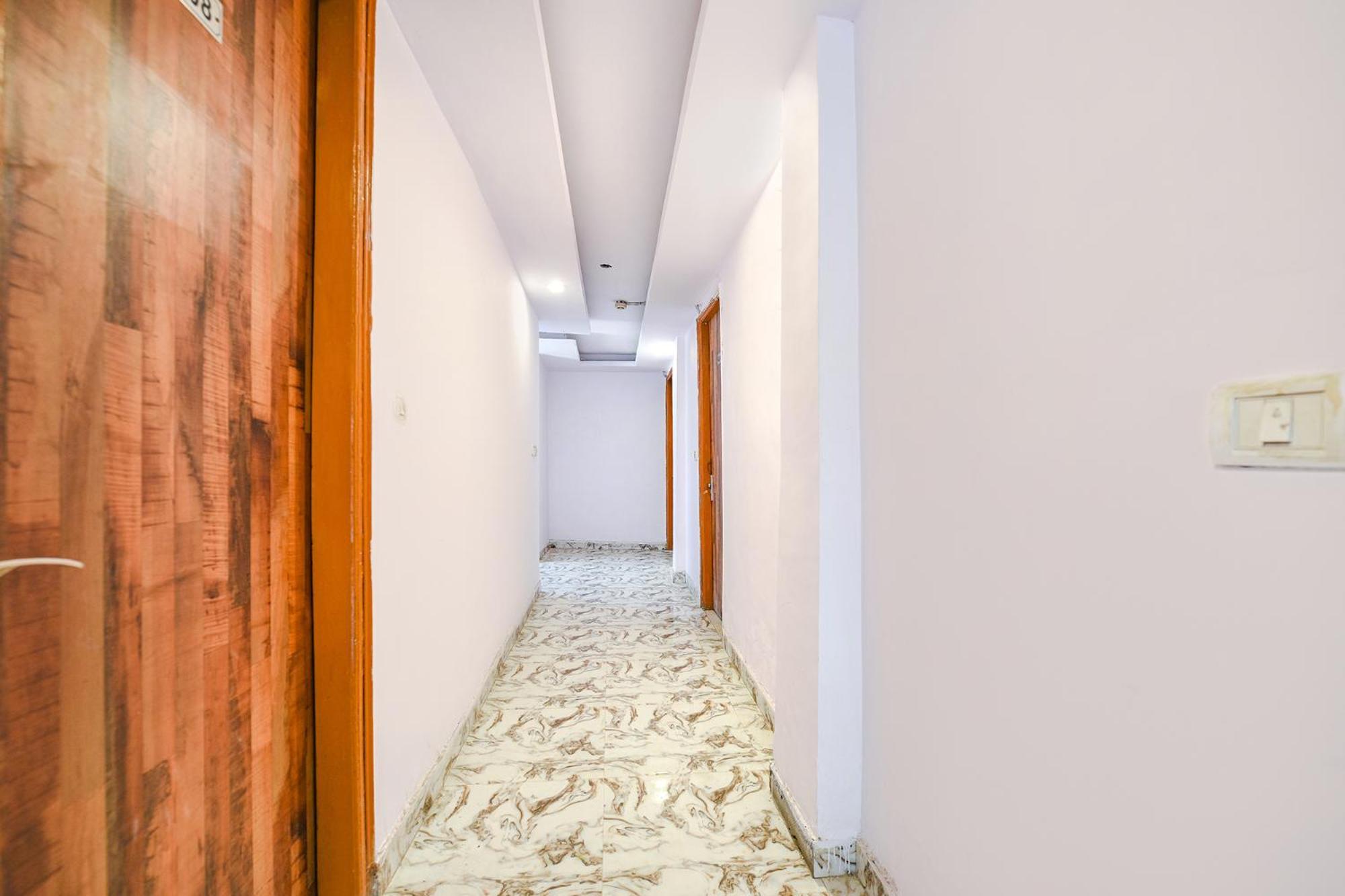 Fabhotel Pp Residency Tilak Nagar New Delhi Exterior photo