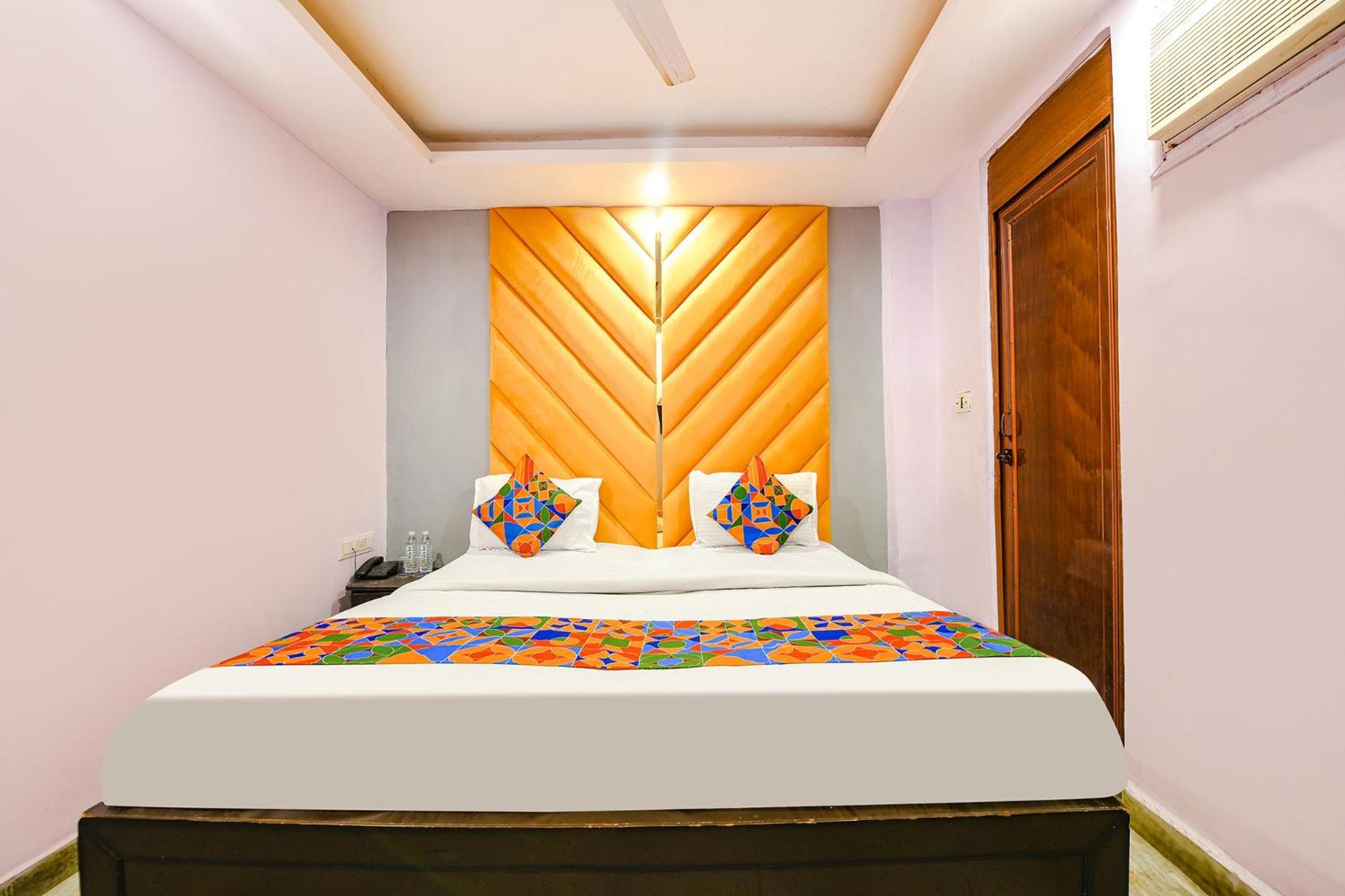 Fabhotel Pp Residency Tilak Nagar New Delhi Exterior photo