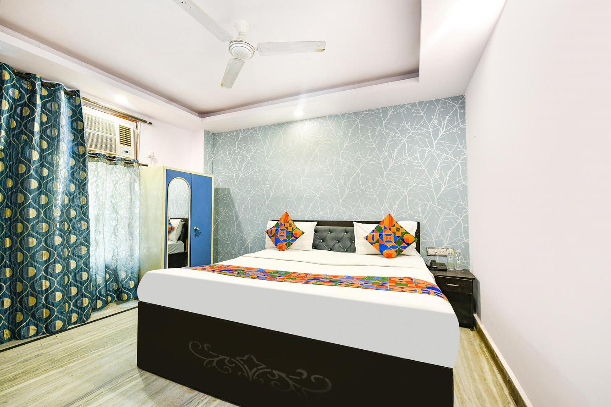 Fabhotel Pp Residency Tilak Nagar New Delhi Exterior photo