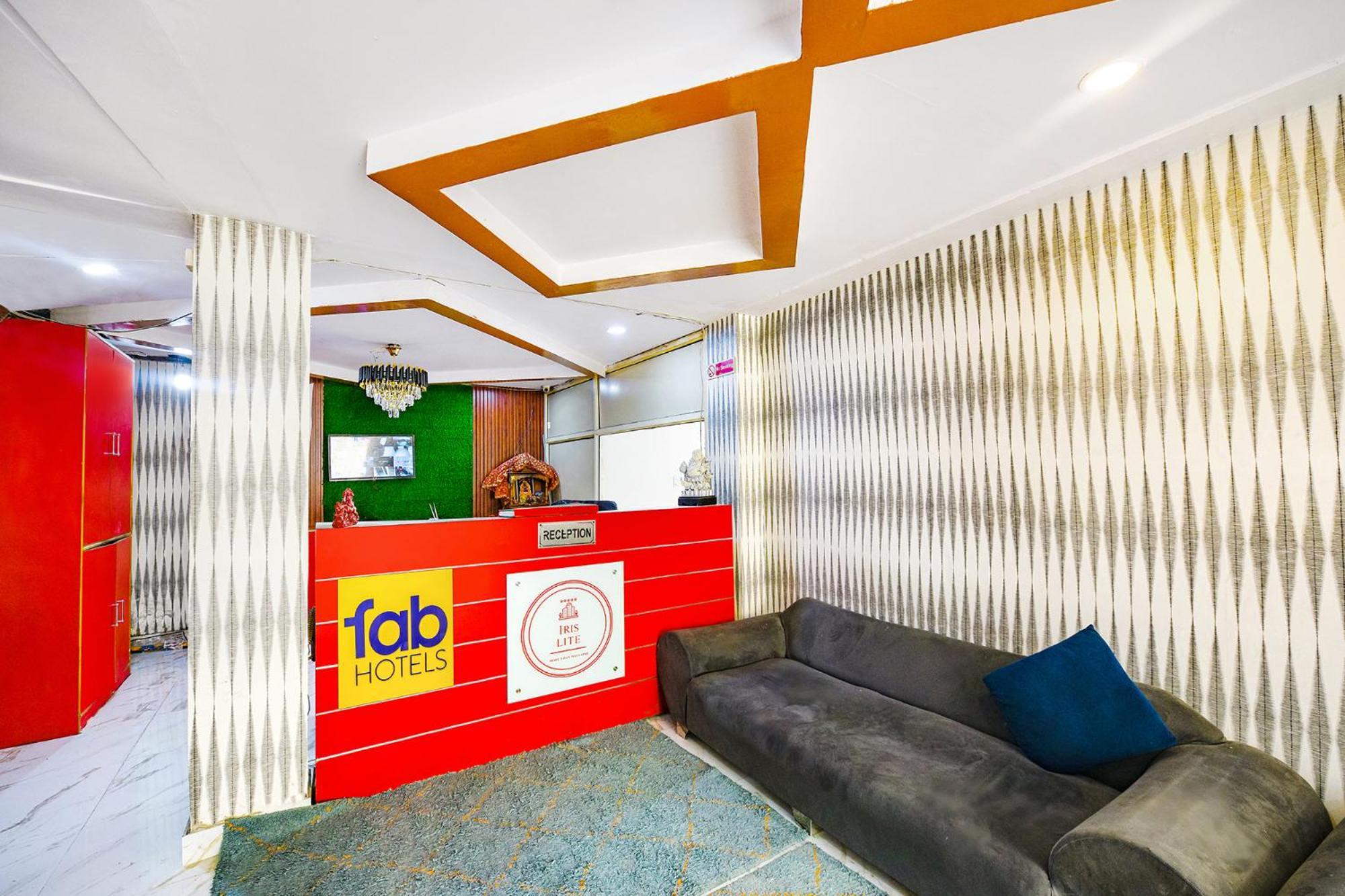Fabhotel Pp Residency Tilak Nagar New Delhi Exterior photo